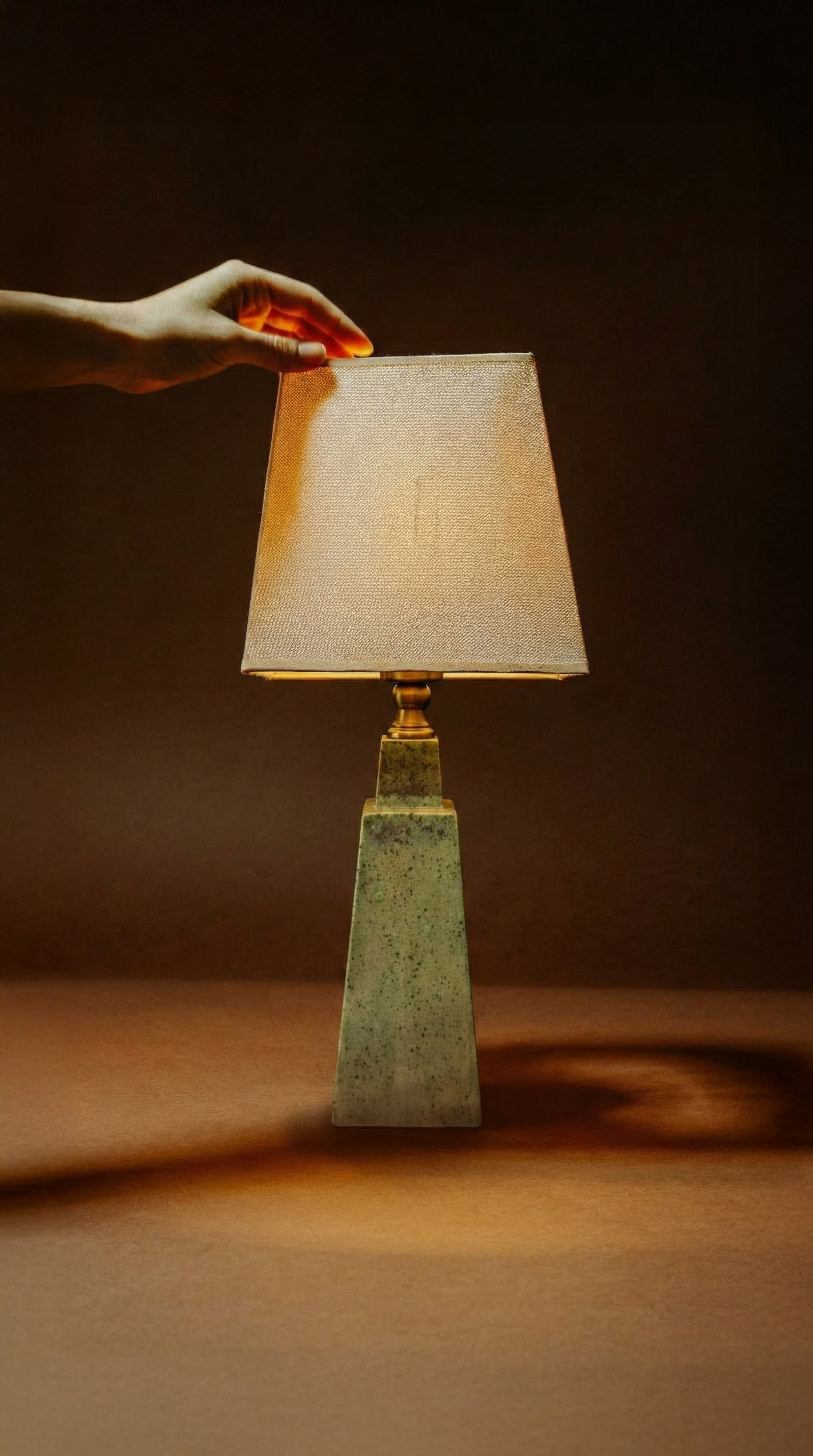 The Jade Monolıth Lamp